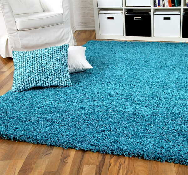 Ворсистий килим SHAGGY-LUXE в сучасному інтер'єрі